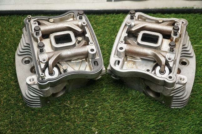 Harley Evolution Sportster Cylinder Heads Rockers Valves 17579-95 Parts Core