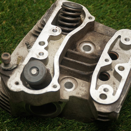 Harley Sportster 883 Front Cylinder Head Core 16663-86B Used OEM Valvetrain