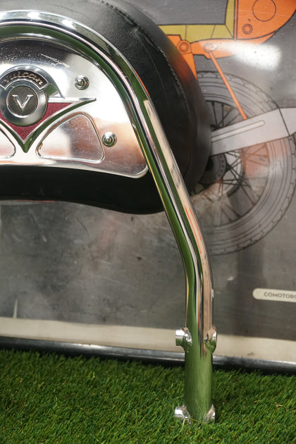 Kawasaki Vulcan 1500 Classic Passenger Backrest Sissy Bar Chrome Emblem Used OEM photo 7