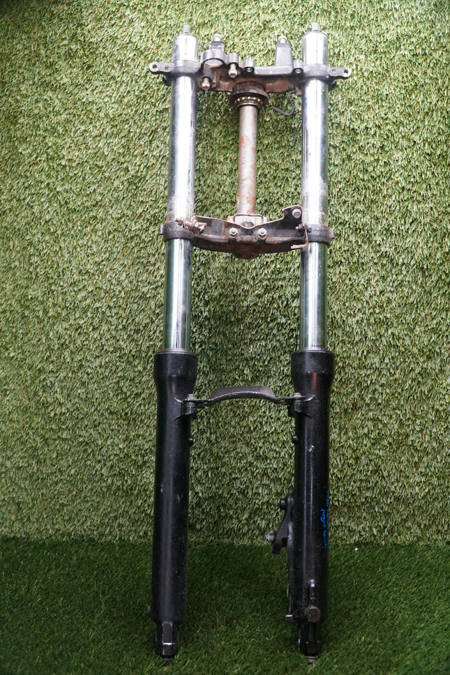 84–86 Honda CB700SC Nighthawk Front Forks & Triple Tree – Good