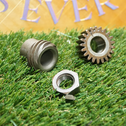 Harley Big Twin 4-Speed Mainshaft Starter Clutch Gear Mechanical Hardware Lot