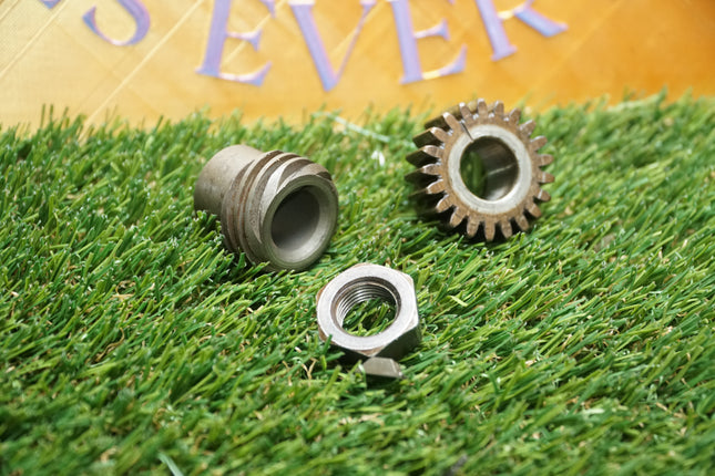 Harley Big Twin 4-Speed Mainshaft Starter Clutch Gear Mechanical Hardware Lot