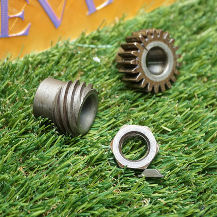 Harley Big Twin 4-Speed Mainshaft Starter Clutch Gear Mechanical Hardware Lot