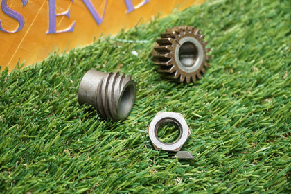 Harley Big Twin 4-Speed Mainshaft Starter Clutch Gear Mechanical Hardware Lot photo 3