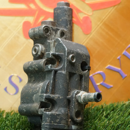 Harley Evolution Big Twin Engine Oil Pump Cover & Housing Used OEM 26238-92