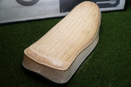 Harley Ironhead Sportster XL XLH XLCH White SCAT Buddy Seat OEM photo 6