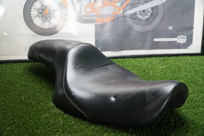 Harley Sportster OEM Two-Up Seat 51550-07 RDW-92/61-0067 Nightster Iron photo 2