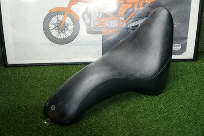 Harley Davidson OEM Badlander Two-Up Seat Touring Electra Road Street Glide photo 1