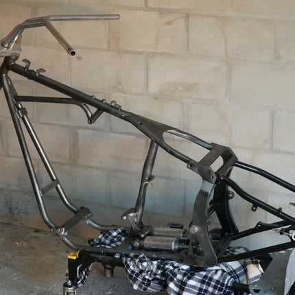 Mid-USA Softail Wide Tire Frame Custom Twin Cam Rare VIN Frame