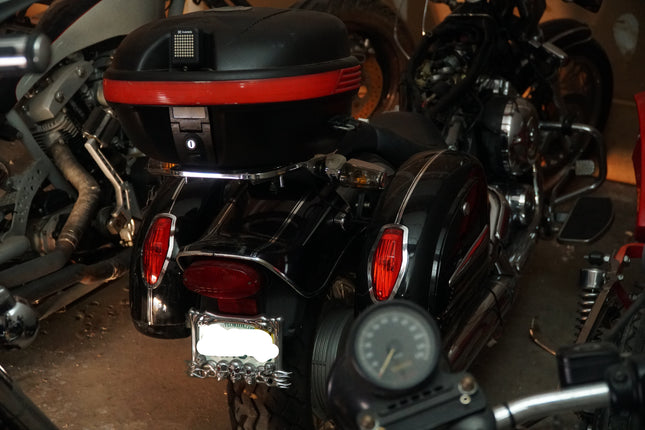 1998–2003 Yamaha V Star 650 XVS650 OEM Saddlebag Set w/ Mounts