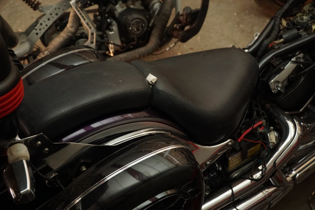1998-2007 Yamaha V Star 650 XVS650 Classic Driver & Passenger Seat OEM