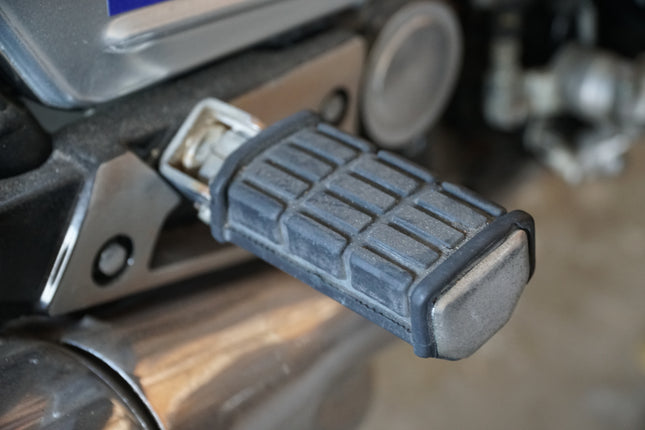 Yamaha VMAX 1200 OEM Rear Passenger Foot Pegs VMX12