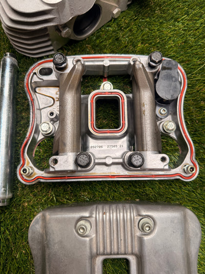 Harley Sportster 1200 Complete Top End Kit Cylinders Polished Valve Covers photo 2