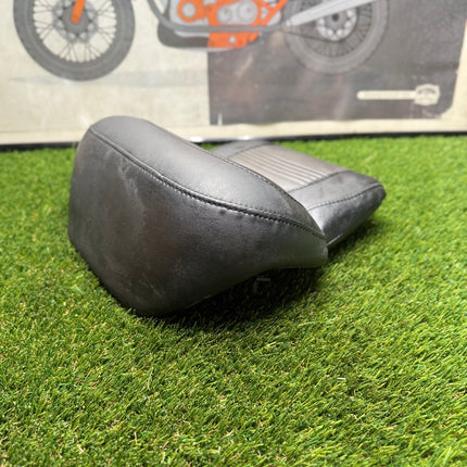 Harley Electra Glide OEM Tour Pak Passenger Backrest Pad Wrap Around Comfort