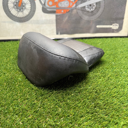Harley Electra Glide OEM Tour Pak Passenger Backrest Pad Wrap Around Comfort