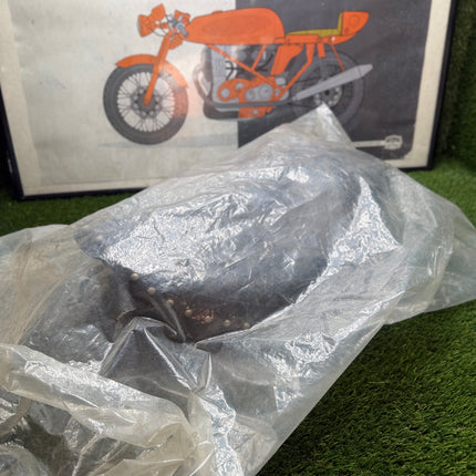 Honda Shadow Spirit 750 OEM Studded Driver Front Solo Seat MZ5-00 31407C NOS
