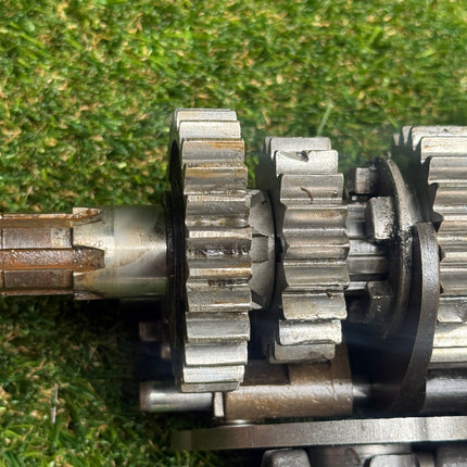 Harley Ironhead Sportster 4 Speed Transmission Mainshaft Trapdoor Parts Core