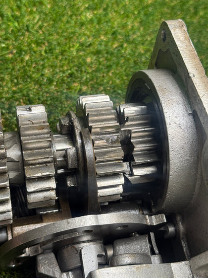 Harley Ironhead Sportster 4 Speed Transmission Mainshaft Trapdoor Parts Core photo 7